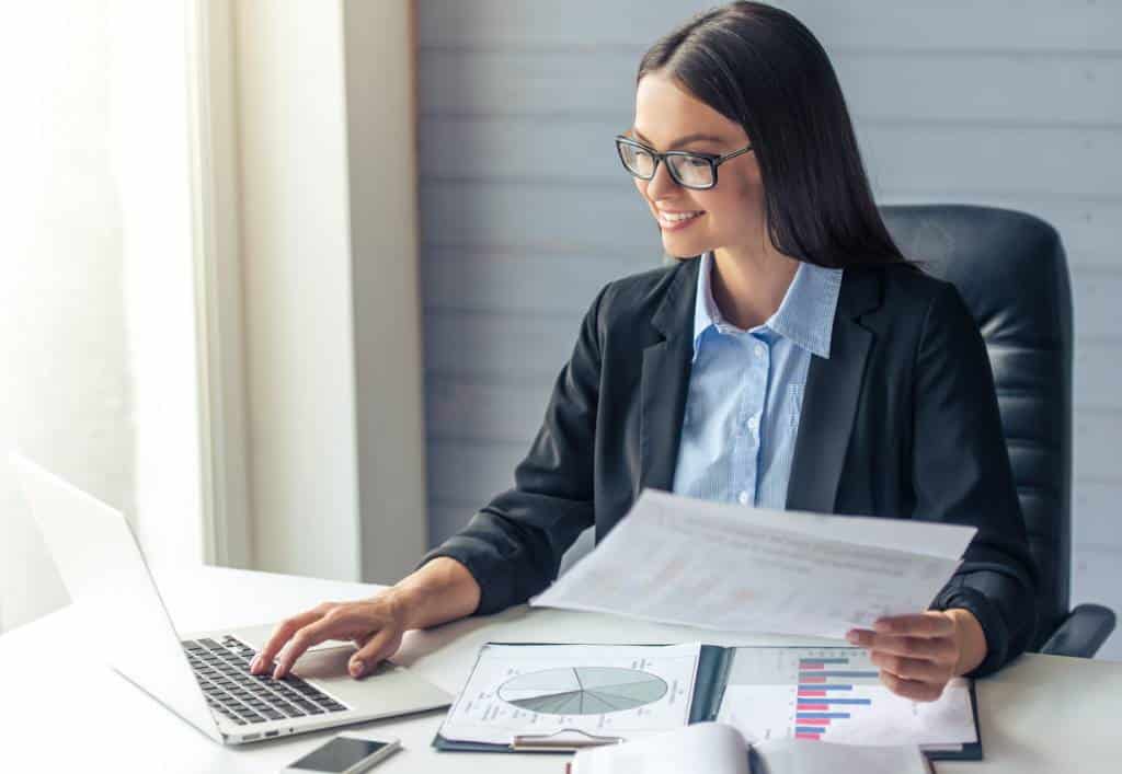 se reconvertir dans les métiers de l'assistanat assistant comptable