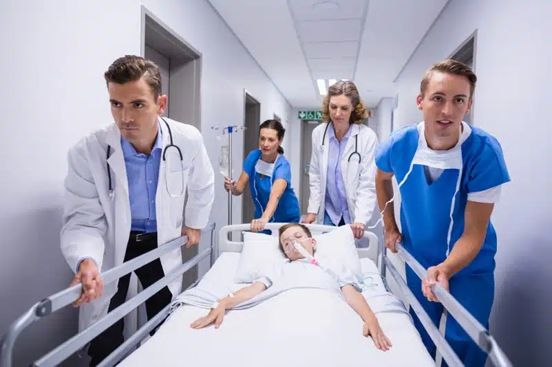 Quel est le rôle d'un médecin urgentiste ?