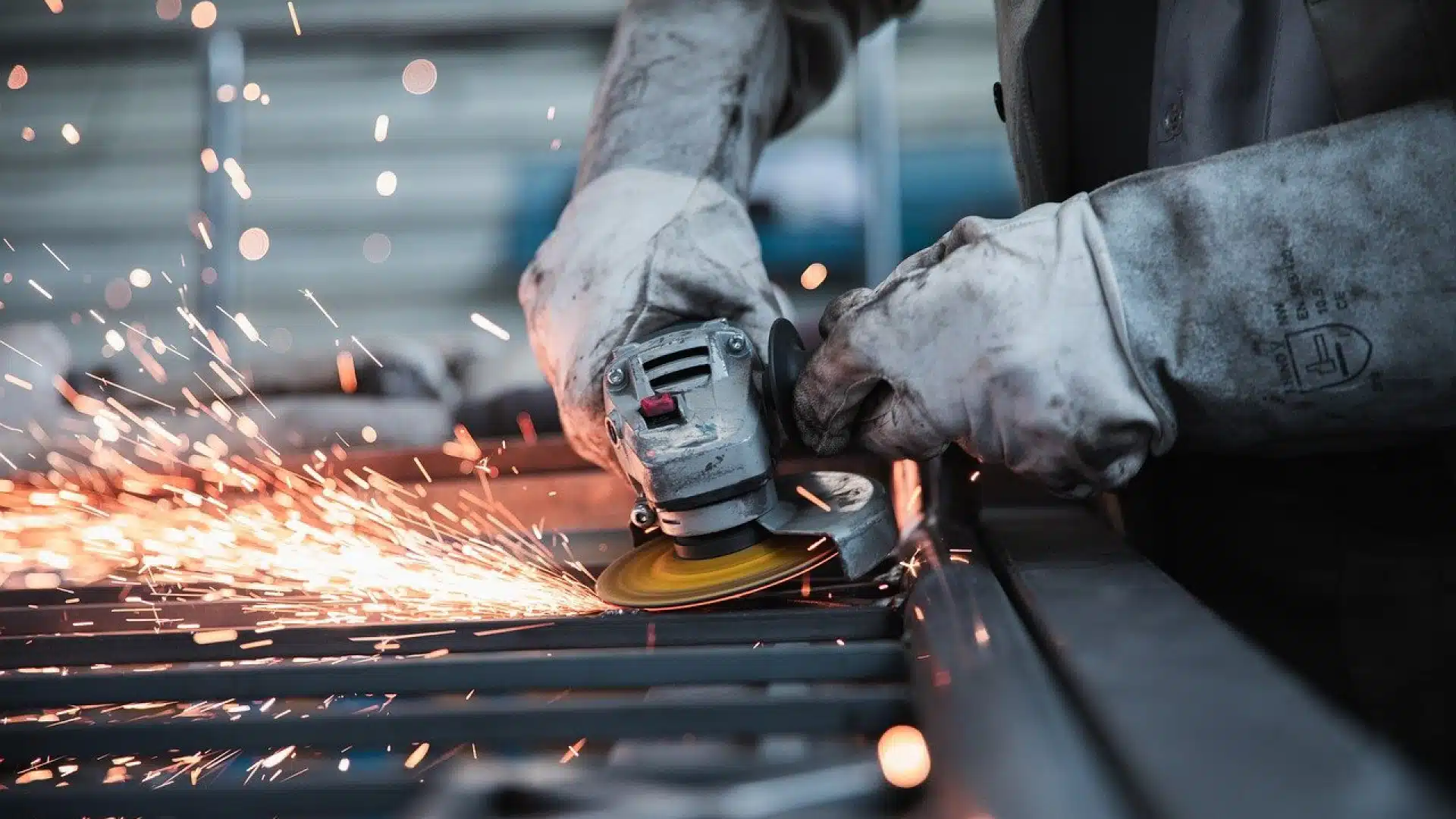 Formation en alternance : découvrez les métiers qui fabriquent l’avenir !