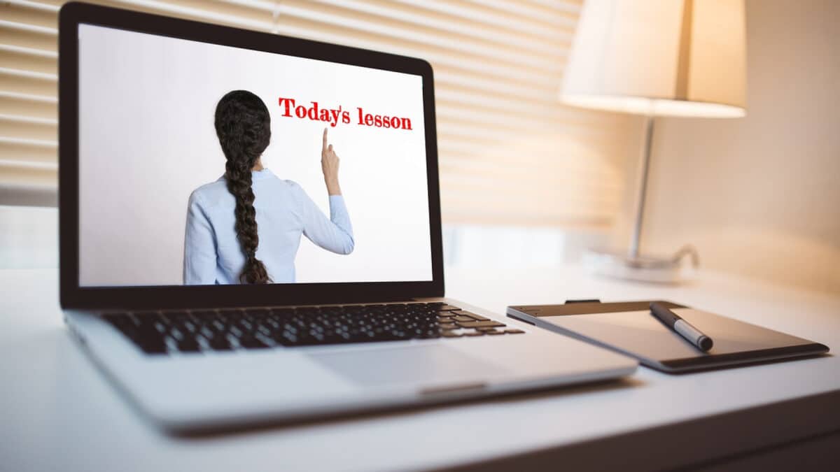 Formation en anglais sur le web : les efforts pour atteindre ses objectifs